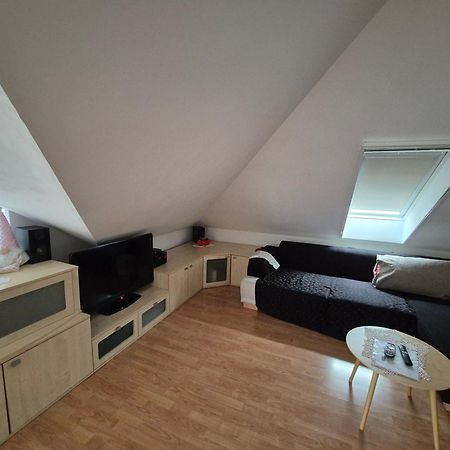 Oddih V Mirnem In Zelenem Okolju Apartment Skofljica Exterior photo