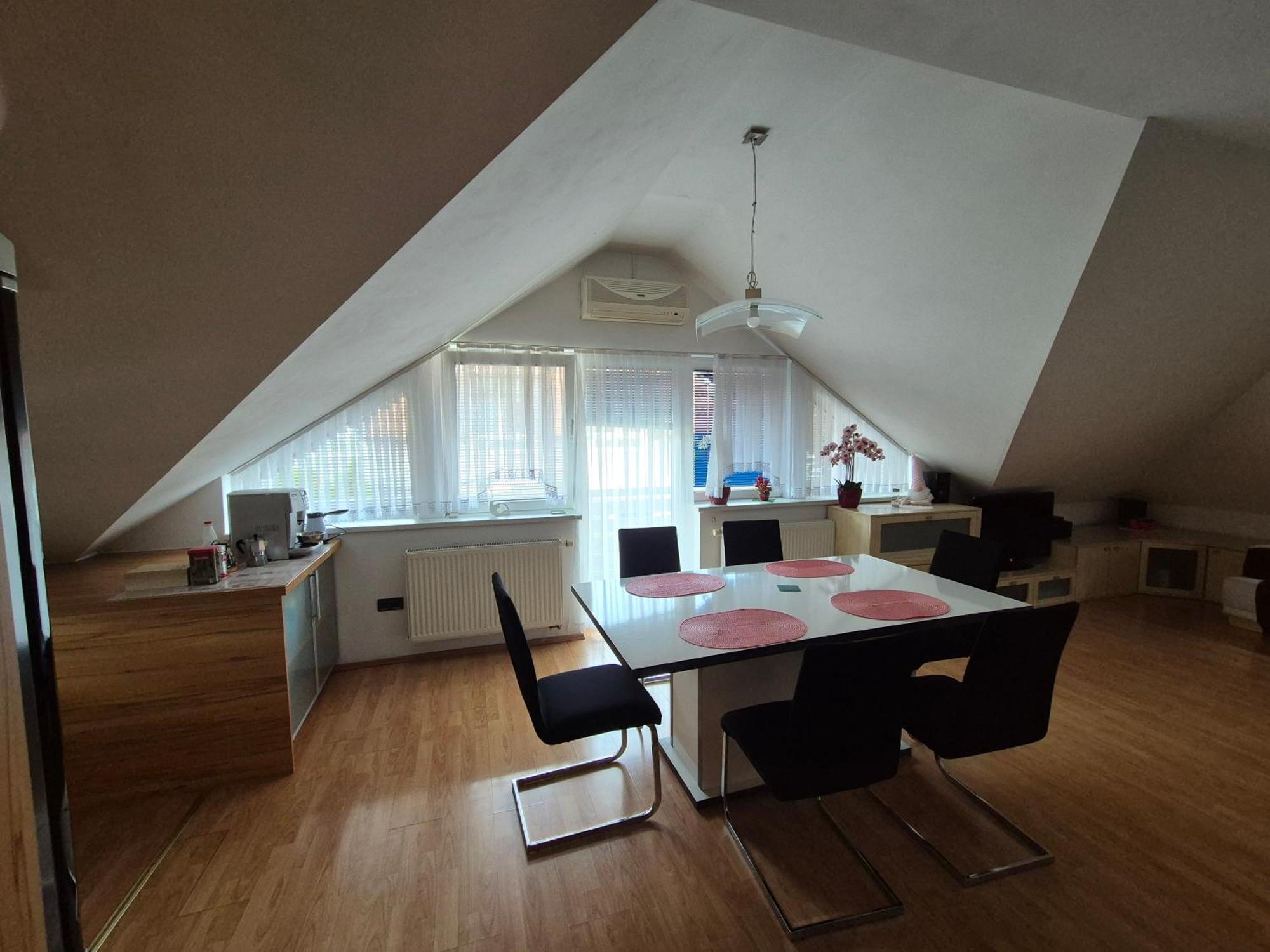 Oddih V Mirnem In Zelenem Okolju Apartment Skofljica Exterior photo